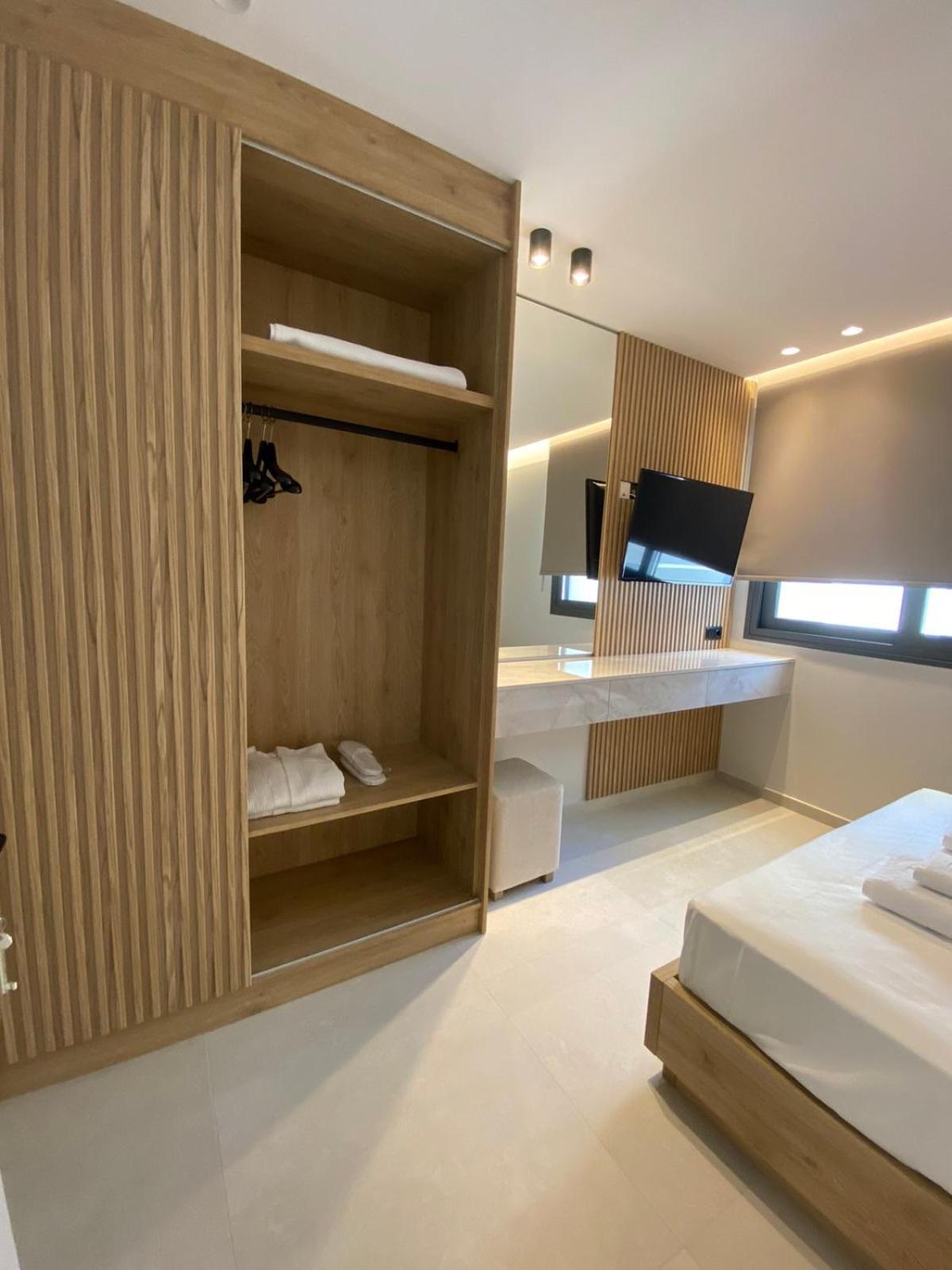 Sealuxe Living Aparthotel Nea Iraklitsa Exterior photo